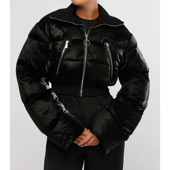 NWT WeWoreWhat Glossy Cropped Puffer Jacket Size Medium In Black